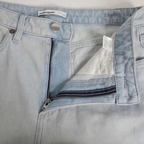 Elizabeth and James Cut Off Shorts Sz 28 Denim Raw Hem Light Wash Organic Cotton - Picture 9 of 15